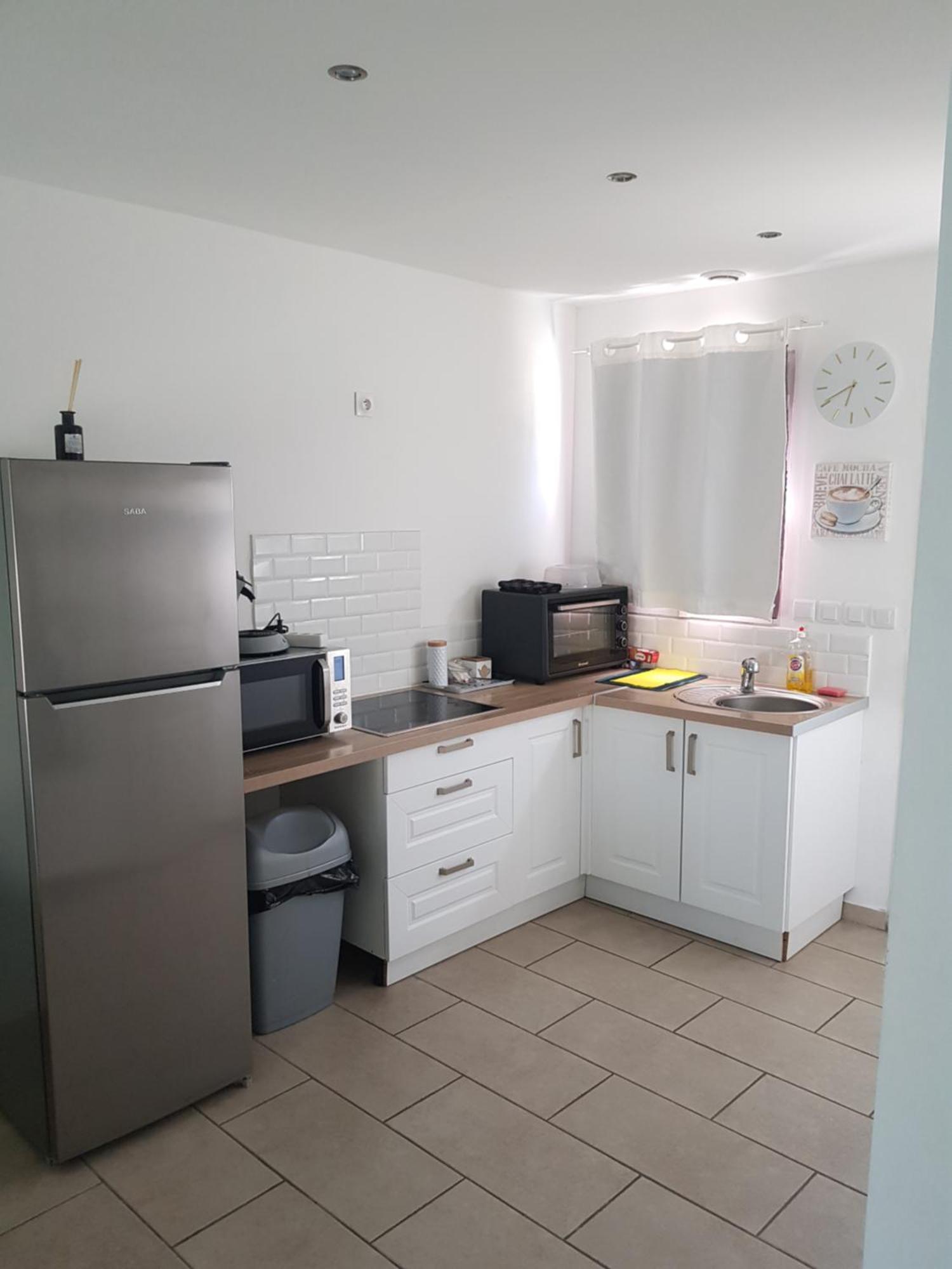 شقة Dependance 29M2 Climatisee سان جيل المظهر الخارجي الصورة